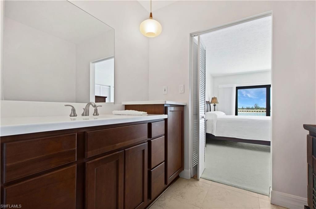 60 Pelican St W, Unit 206, Naples, FL 34113 Photo