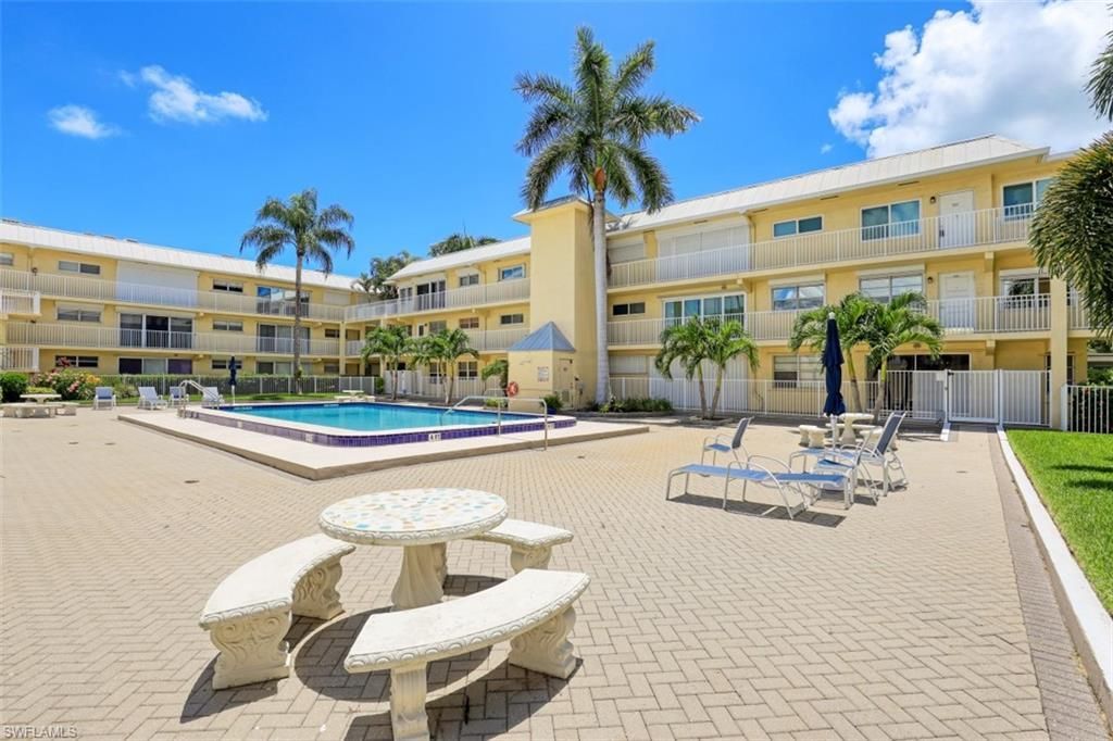 1100 8th Ave S, Unit 209C, Naples, FL 34102 Photo