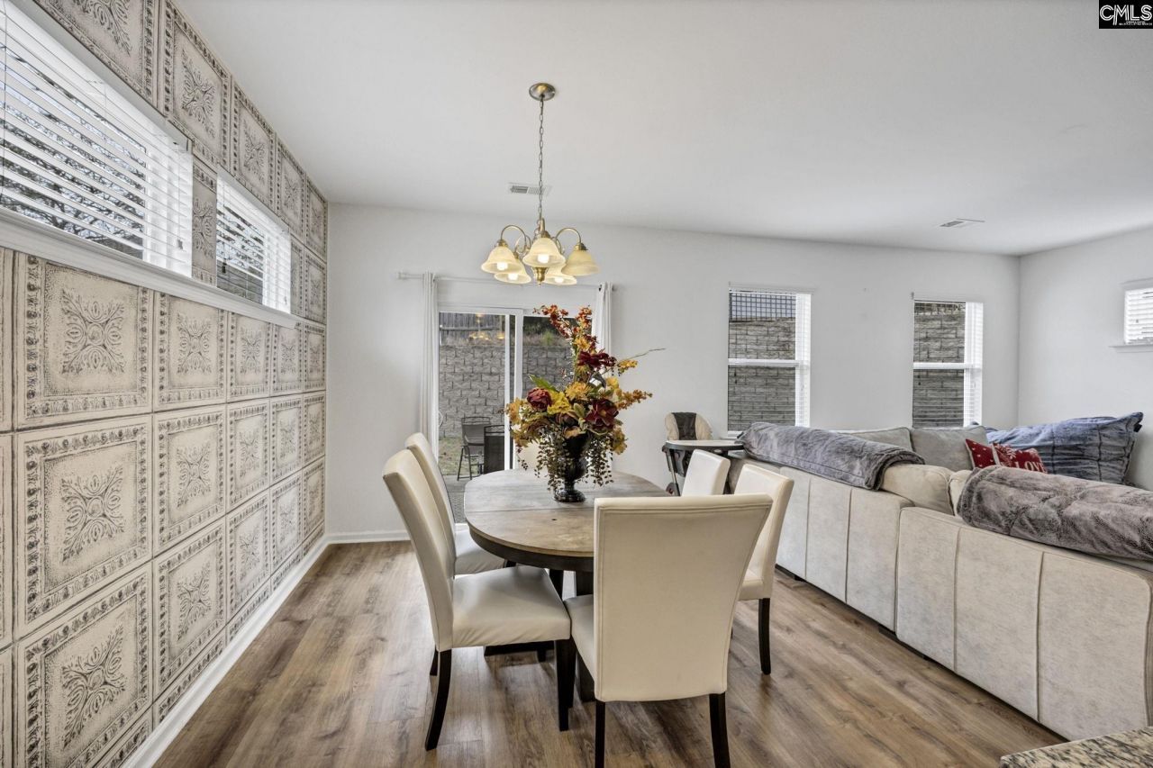 25 Heatherlaurel Court  Photo 10