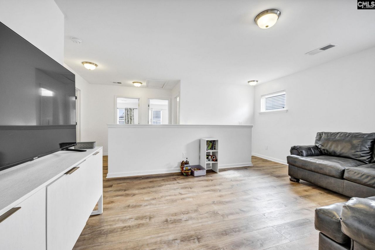 25 Heatherlaurel Court  Photo 16