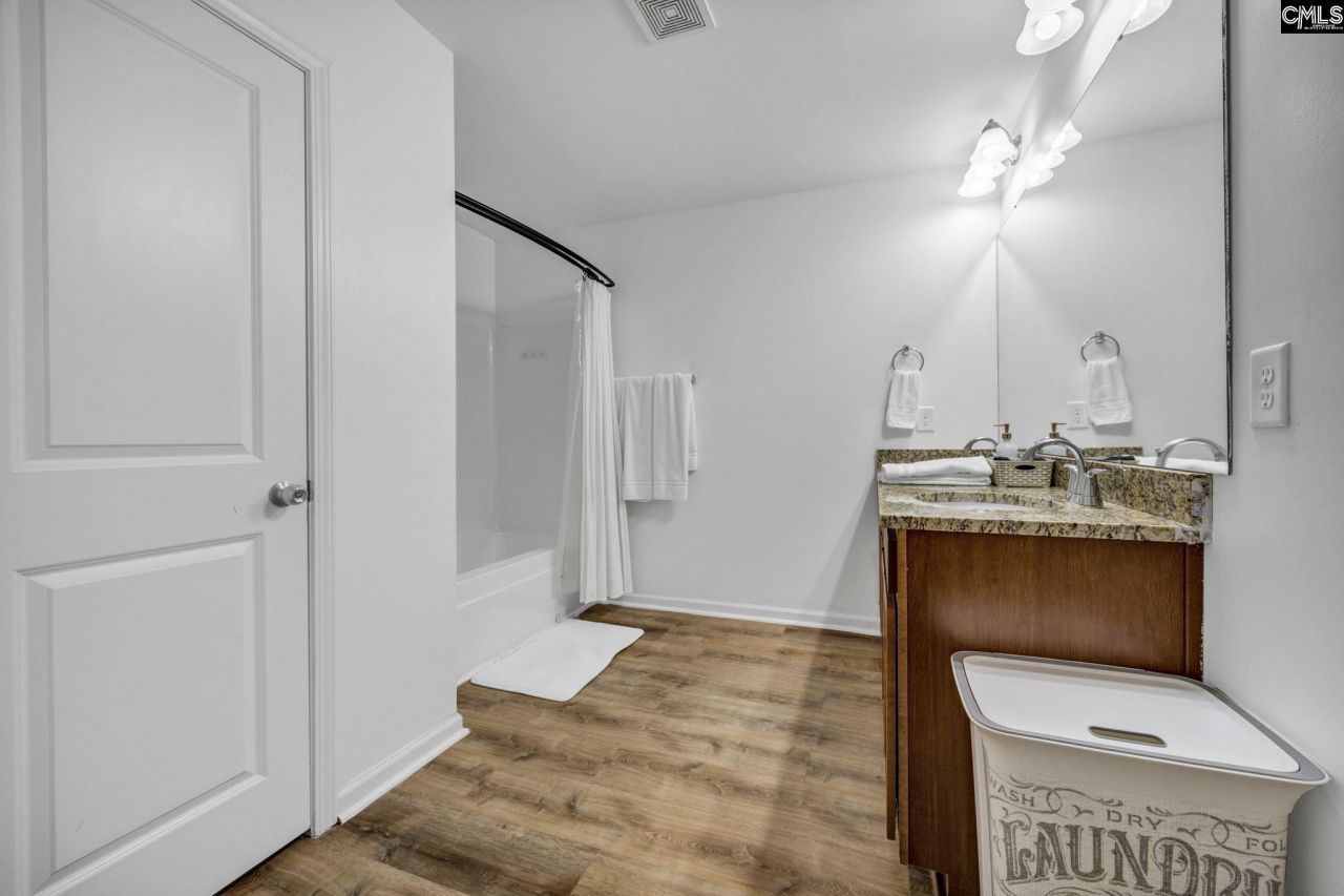 25 Heatherlaurel Court  Photo 19