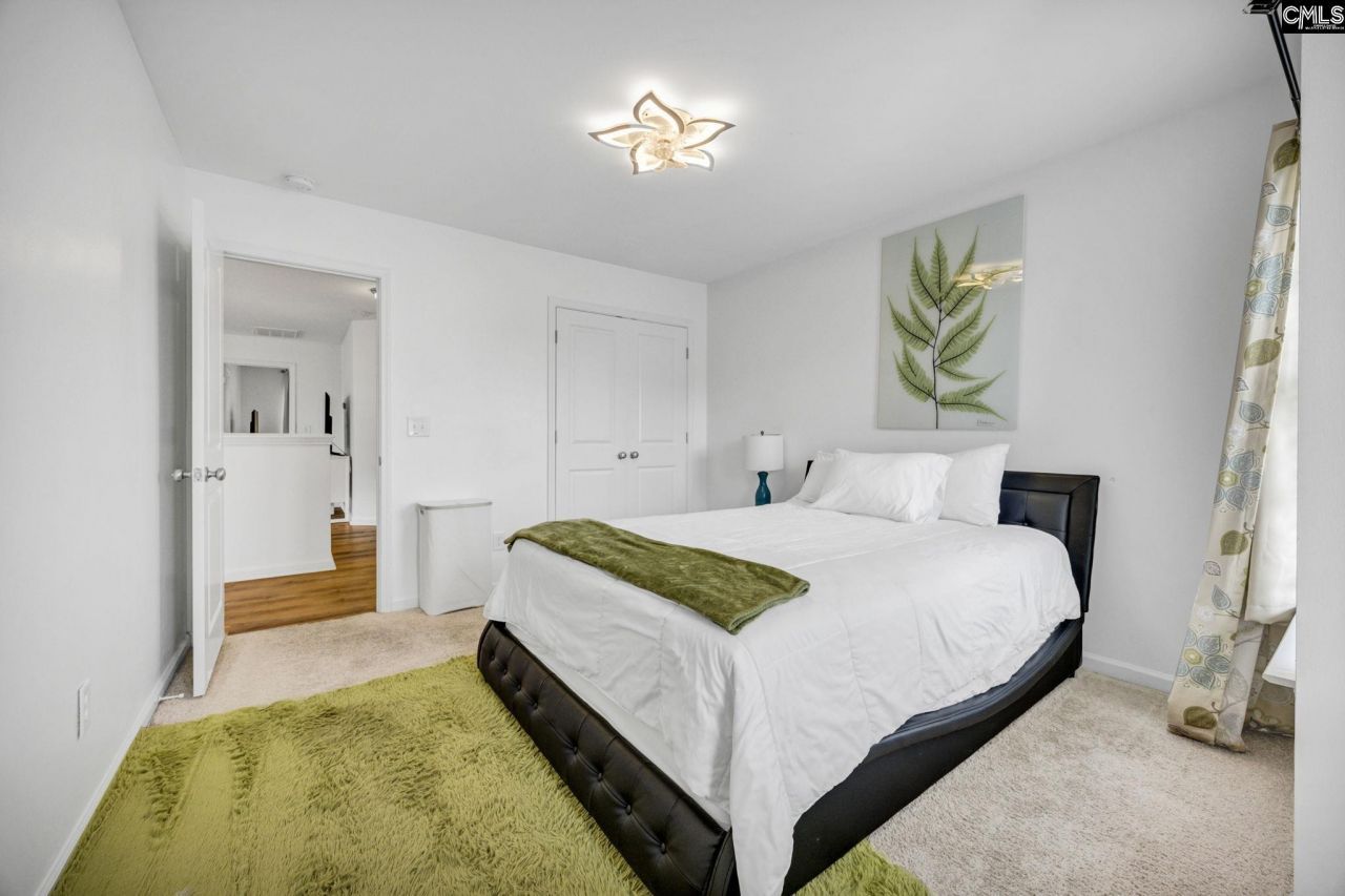 25 Heatherlaurel Court  Photo 23