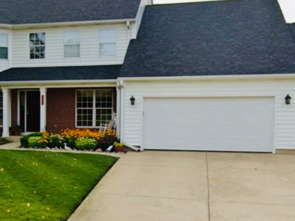 18184 W Old Pine Court, Gurnee, IL 60031