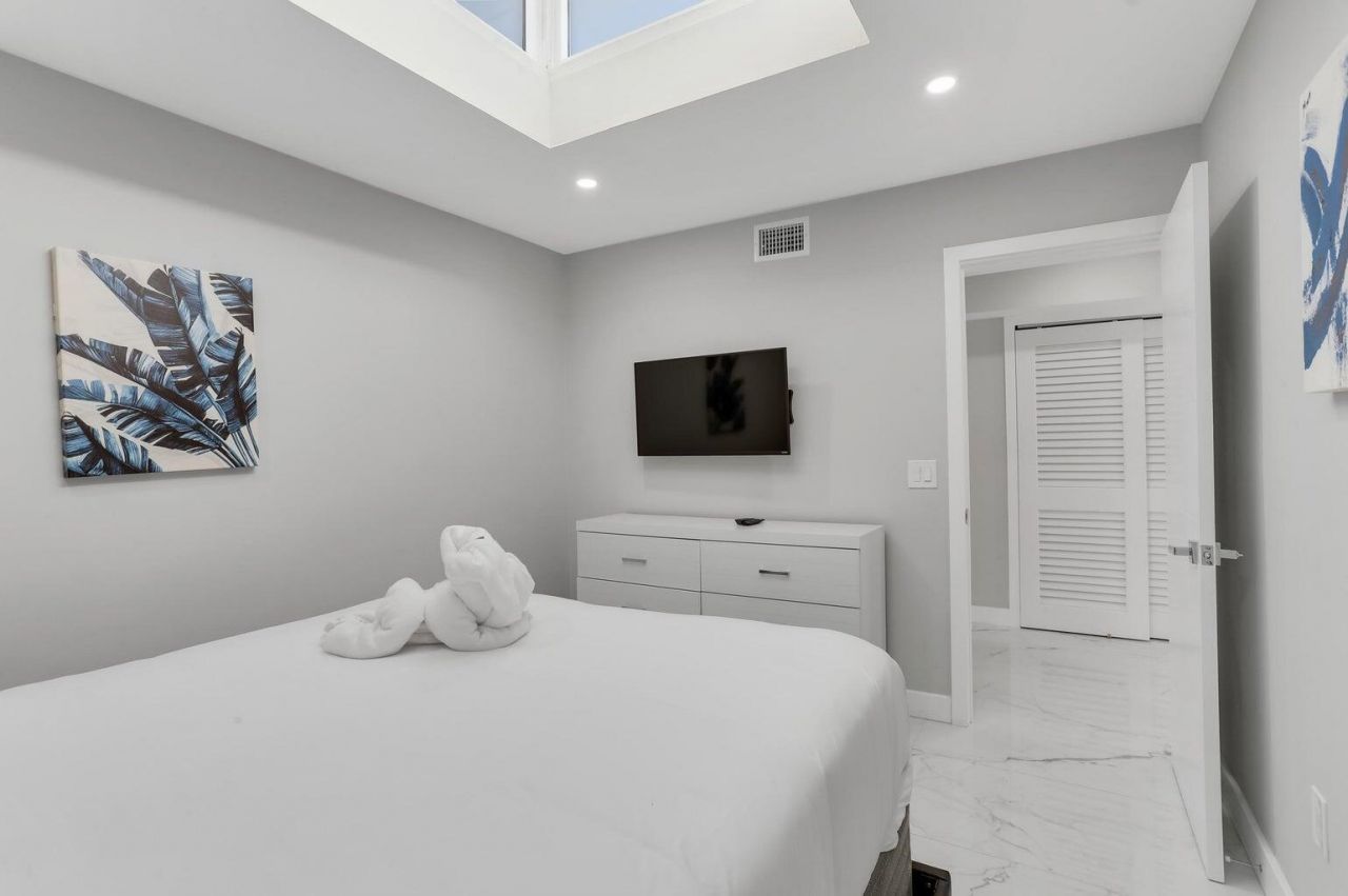 2019 NE 14th Court, Fort Lauderdale, FL 33304 Photo