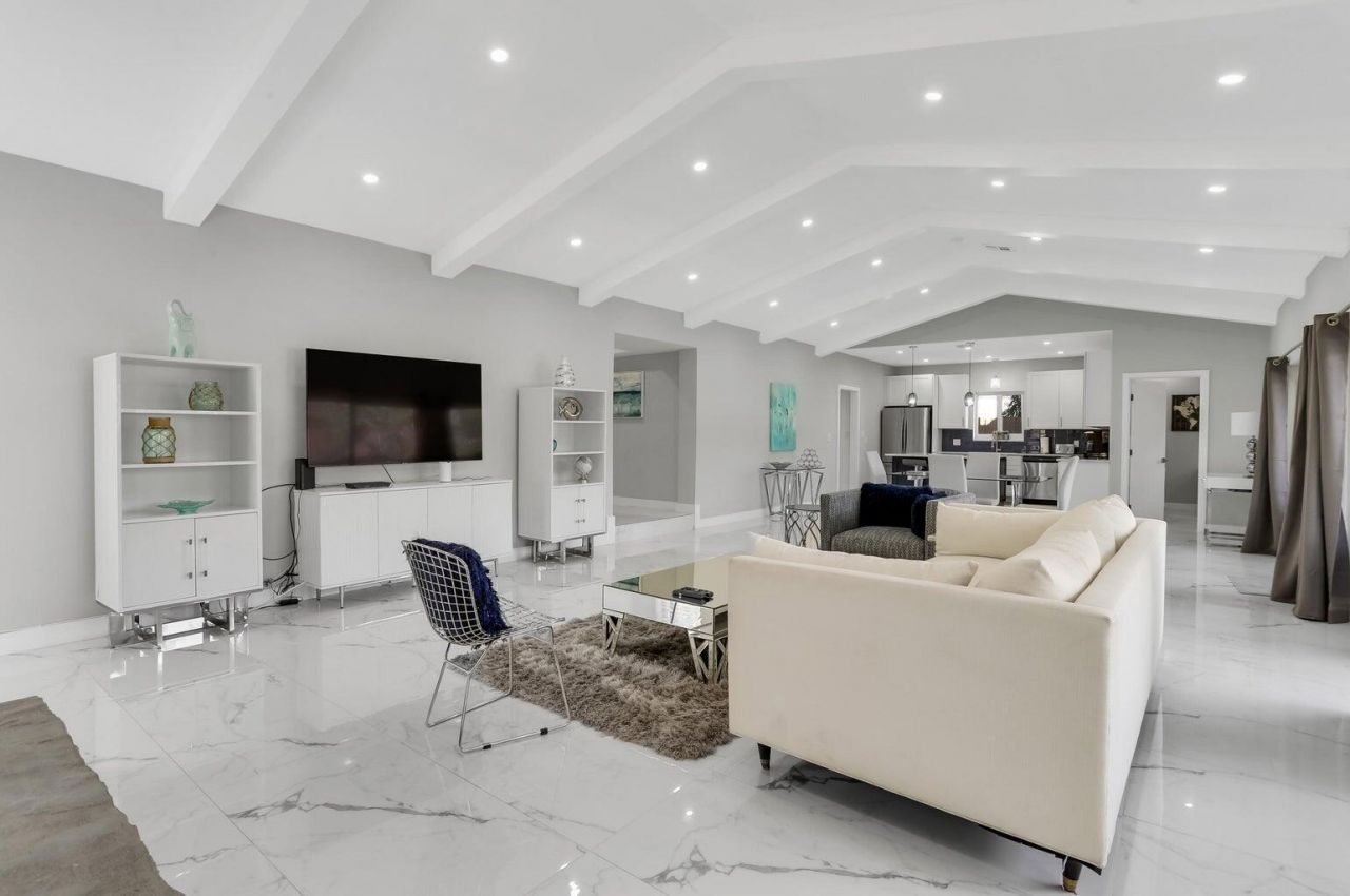 2019 NE 14th Court, Fort Lauderdale, FL 33304 Photo