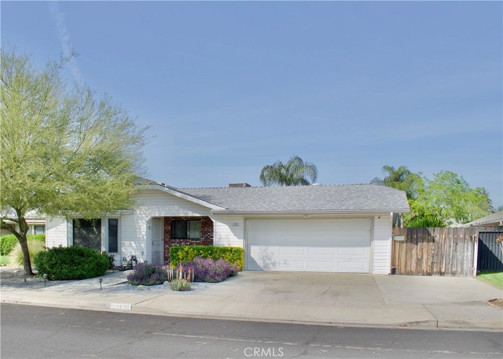1721 Holland Avenue, Clovis, CA 93611 Main Photo