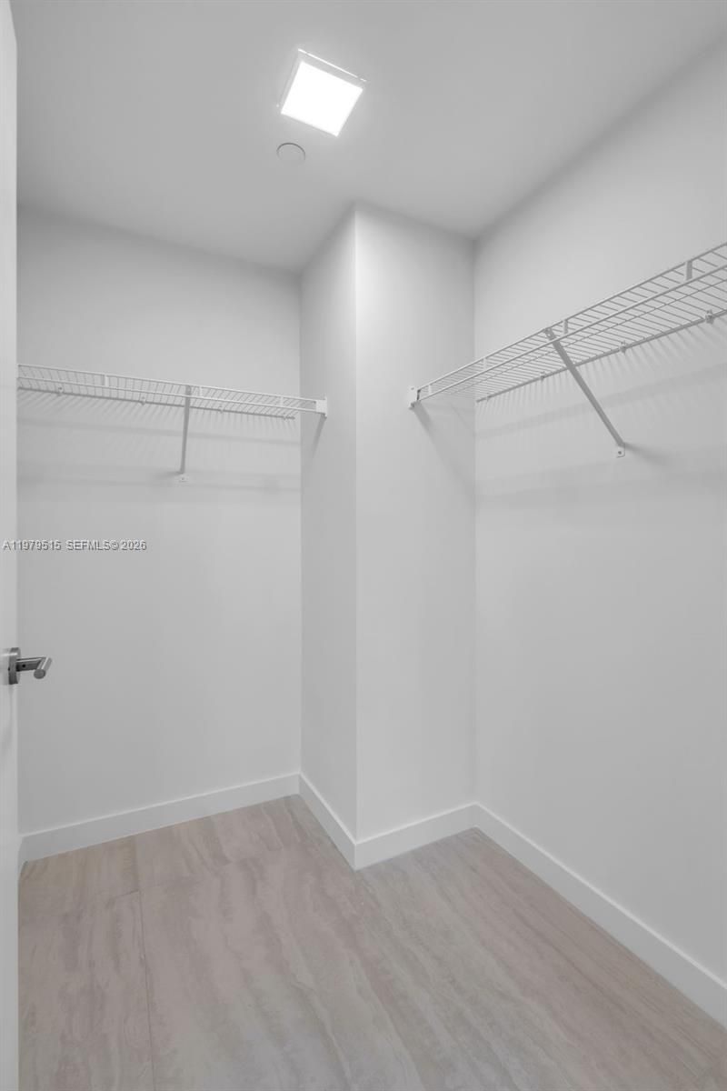 77 SE 5th St, Unit 2405, Miami, FL 33131 Photo