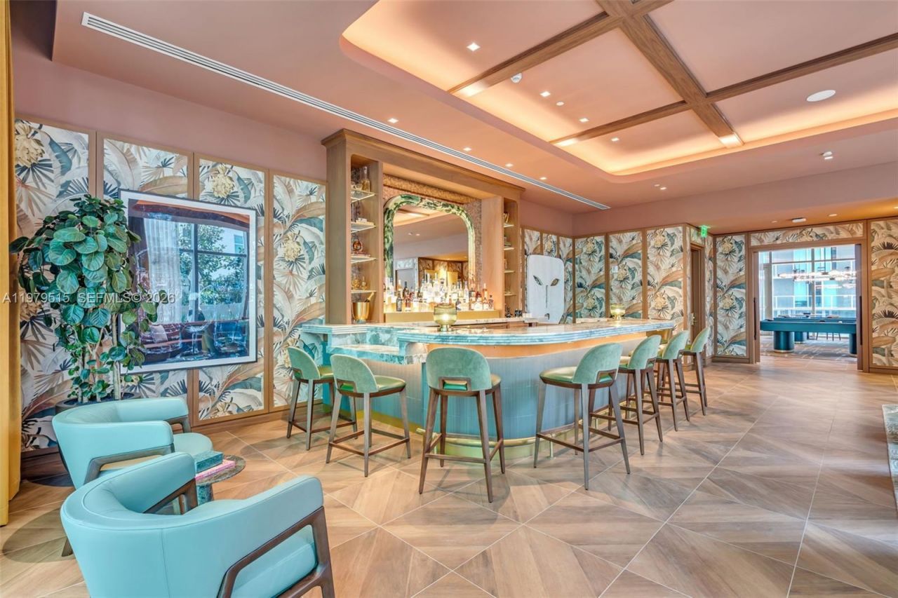 77 SE 5th St , Unit 2405, Miami, FL 33131 Photo