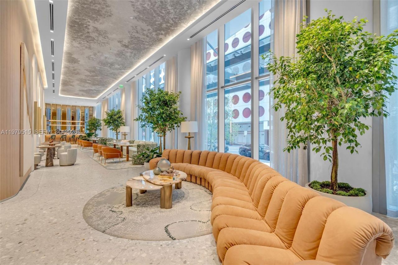 77 SE 5th St , Unit 2405, Miami, FL 33131 Photo