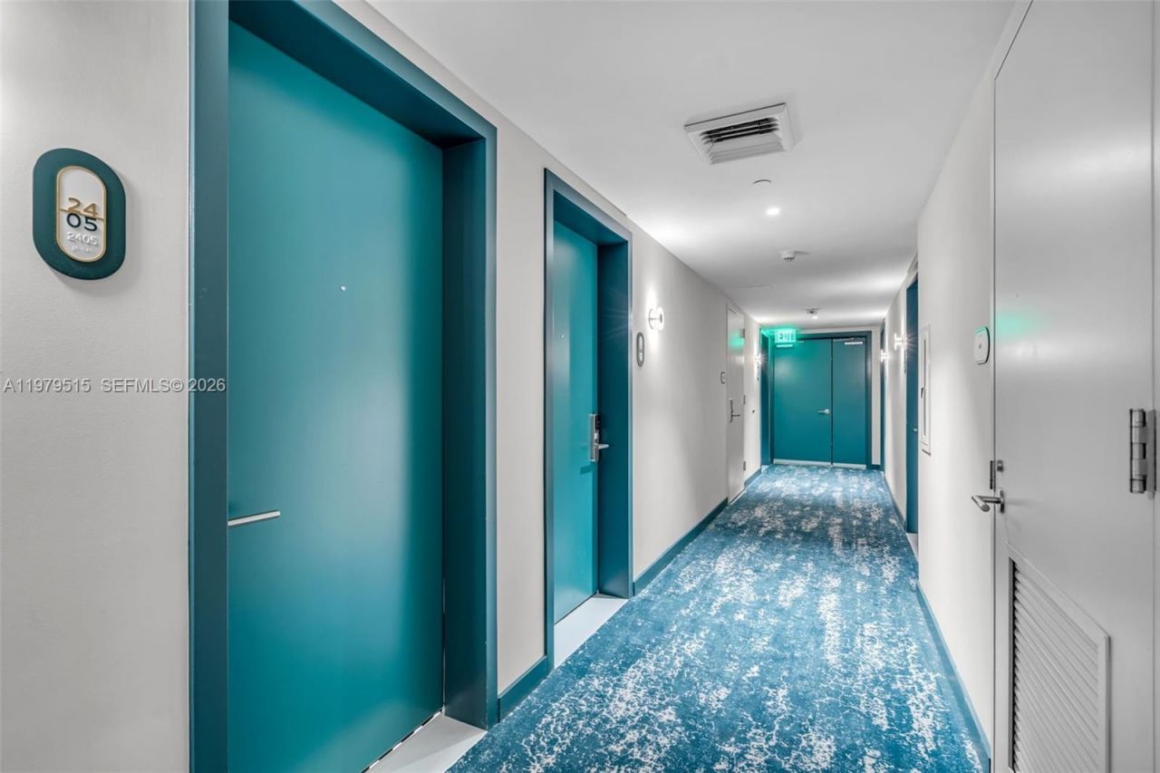 77 SE 5th St, Unit 2405, Miami, FL 33131 Photo