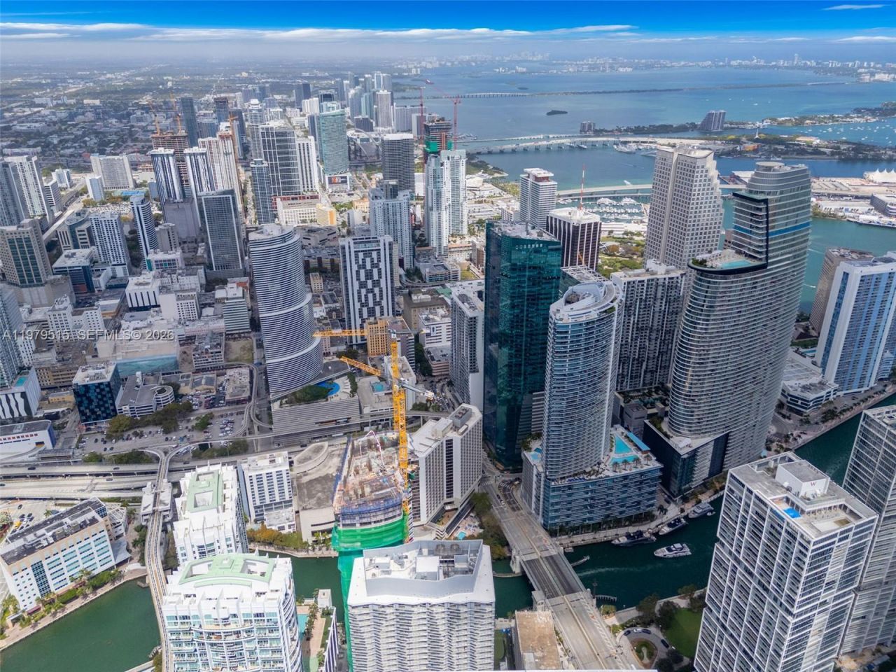 77 SE 5th St, Unit 2405, Miami, FL 33131 Photo