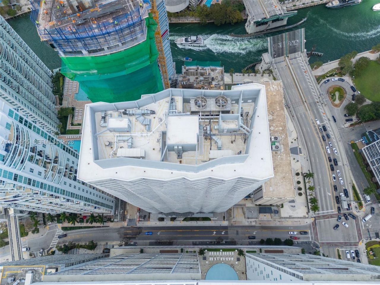 77 SE 5th St, Unit 2405, Miami, FL 33131 Photo