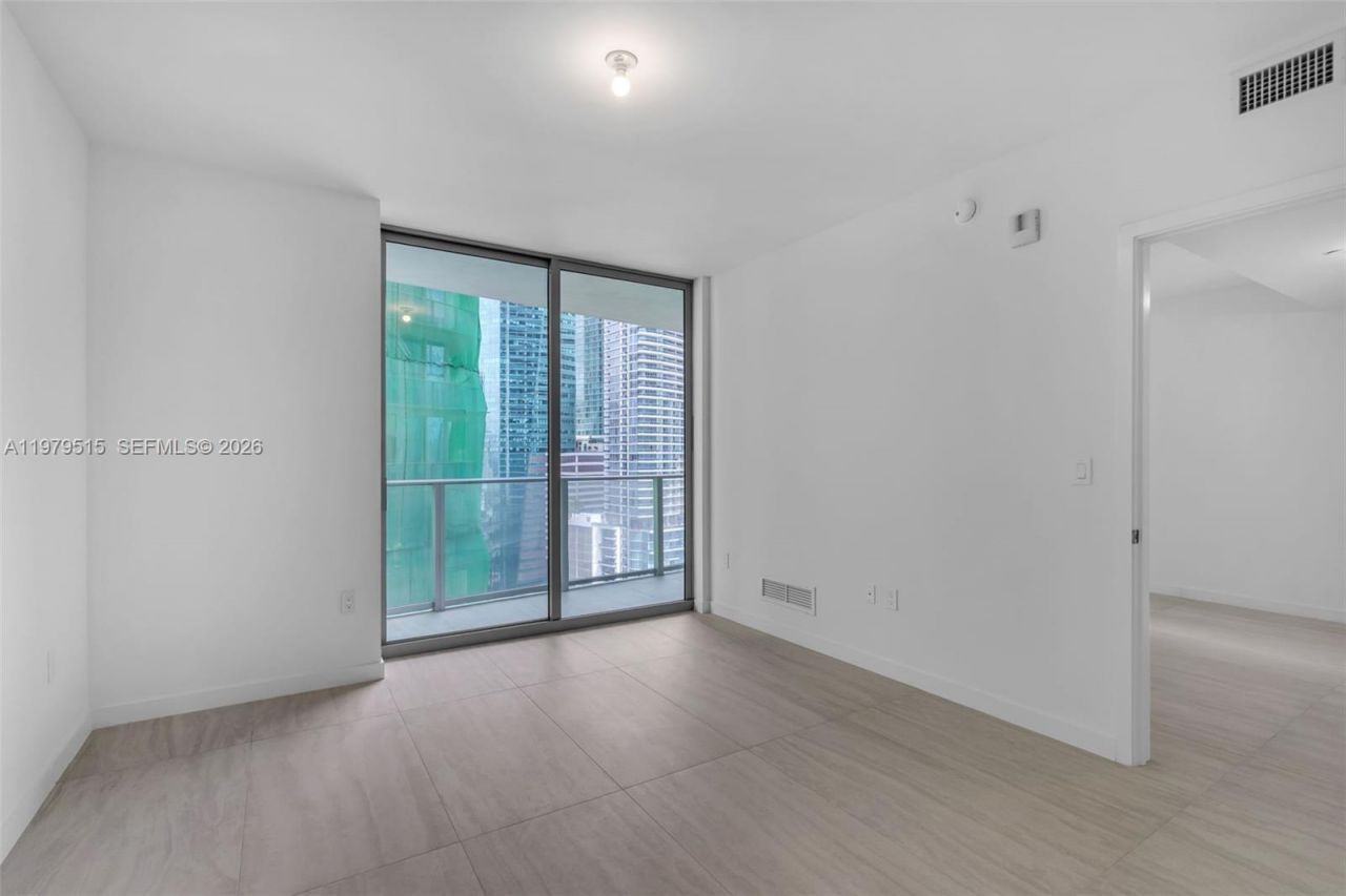 77 SE 5th St, Unit 2405, Miami, FL 33131 Photo