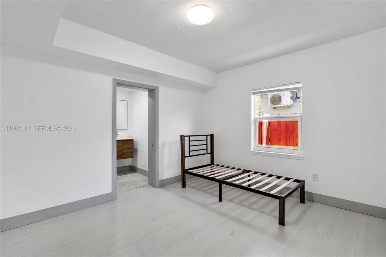 775 NW 96th St , Unit B, Miami, FL 33150 Photo