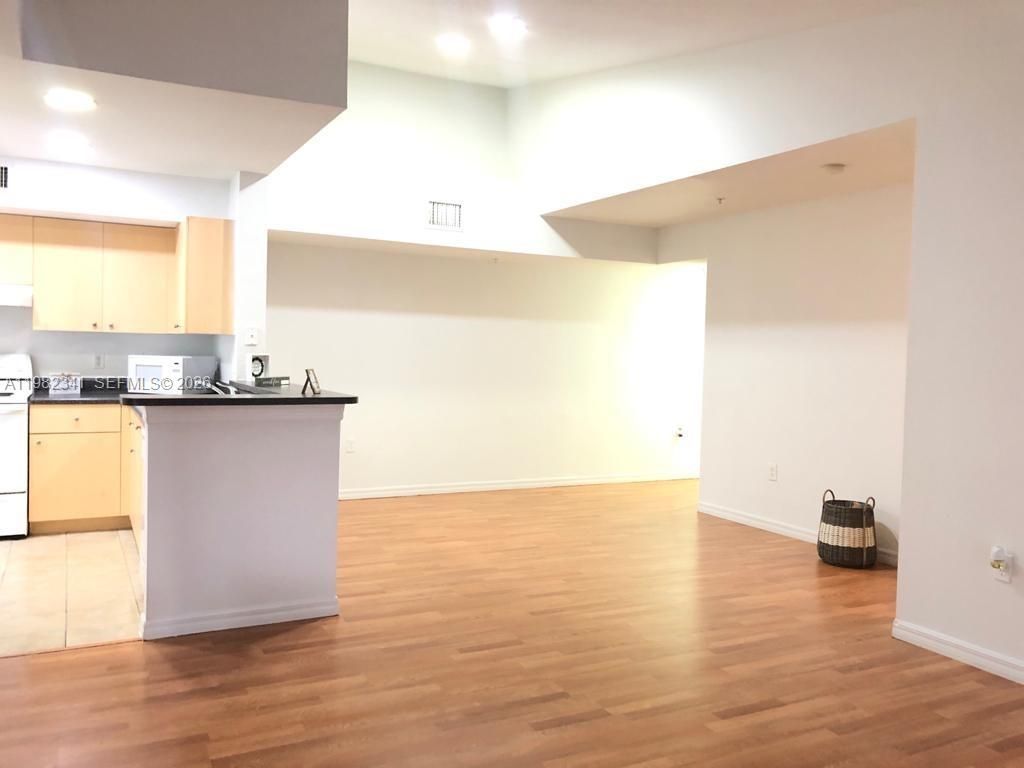 2544 Centergate Dr , Unit 308, Miramar, FL 33025 Photo