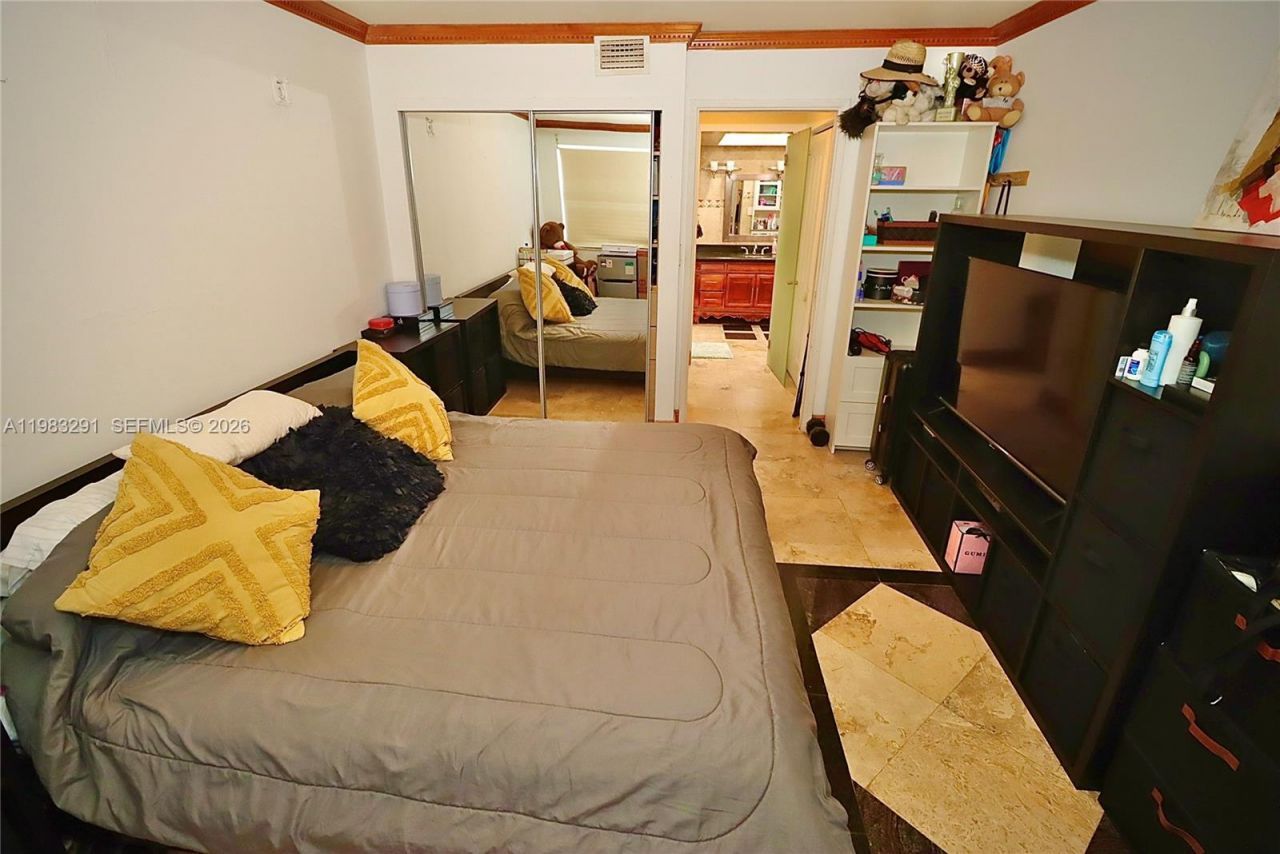 9751 NW 48th Ter , Unit 328, Doral, FL 33178 Photo