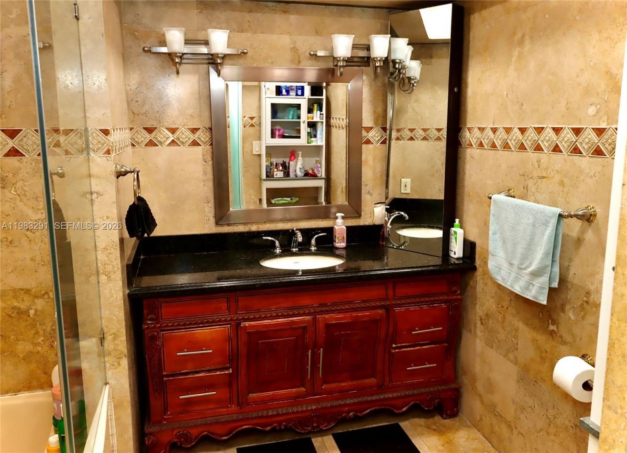 9751 NW 48th Ter , Unit 328, Doral, FL 33178 Photo