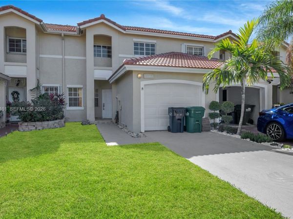 13914 SW 101 Ln , Unit 13914, Miami, FL 33186