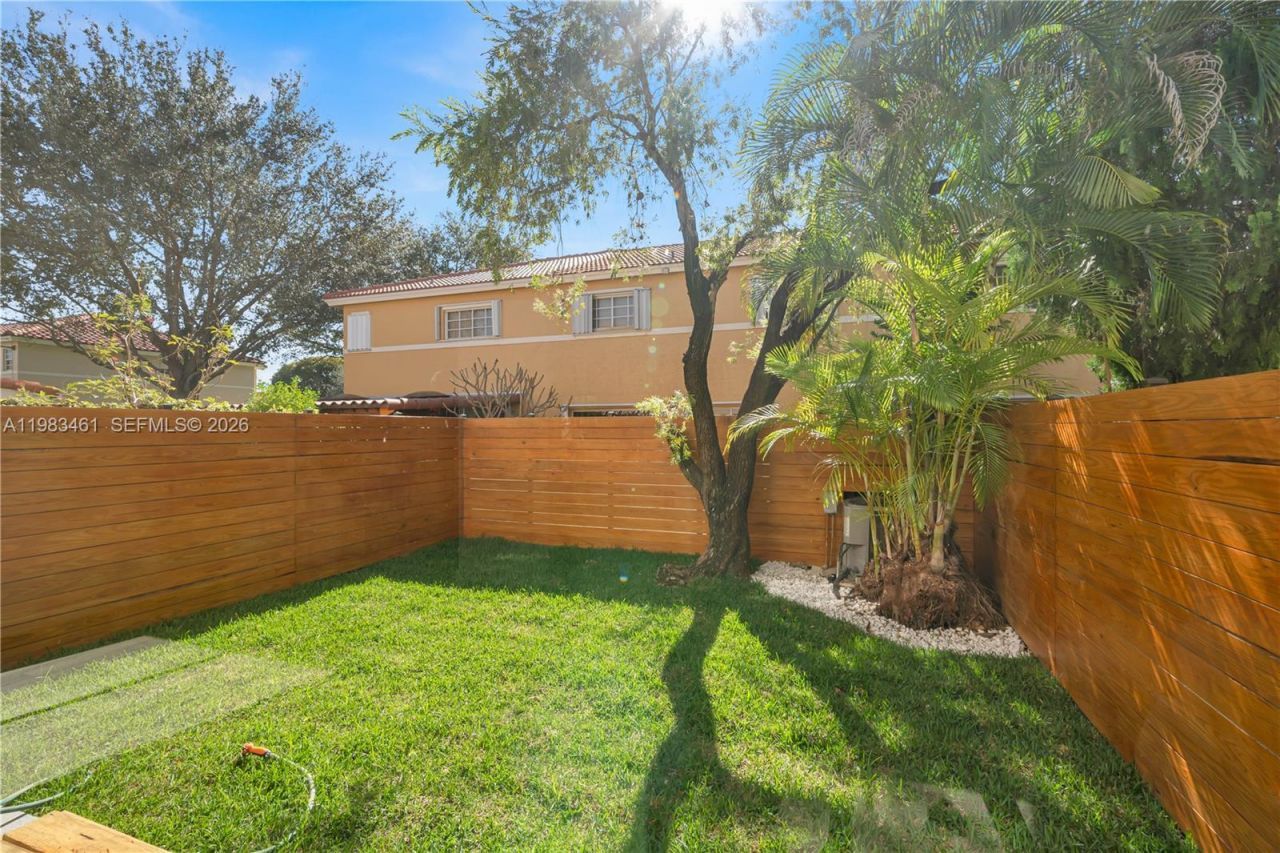 13914 SW 101 Ln , Unit 13914, Miami, FL 33186 Photo