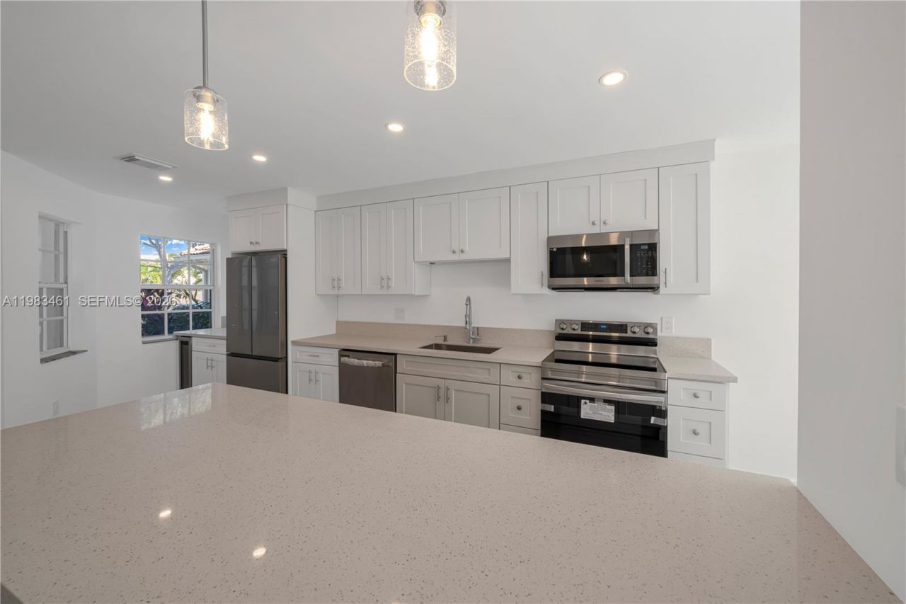 13914 SW 101 Ln , Unit 13914, Miami, FL 33186 Photo