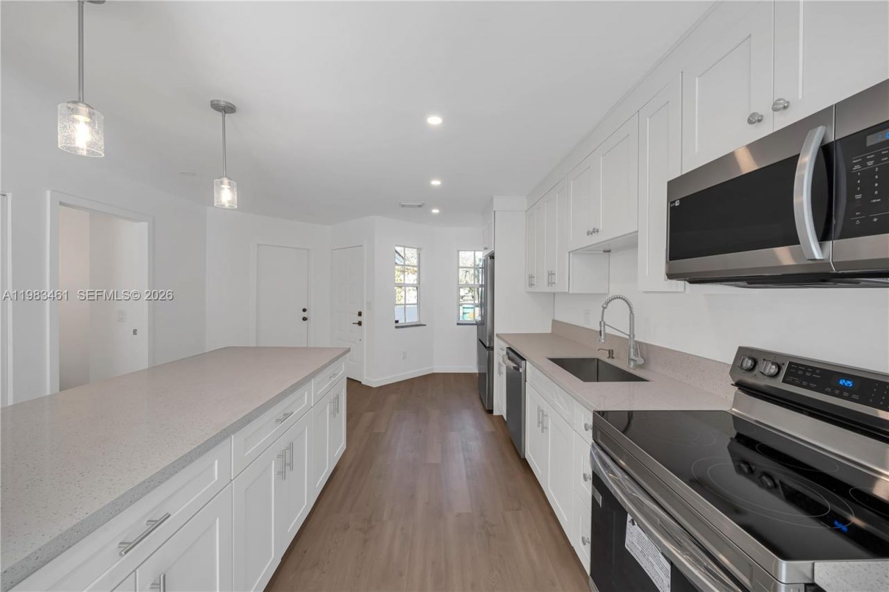 13914 SW 101 Ln , Unit 13914, Miami, FL 33186 Photo