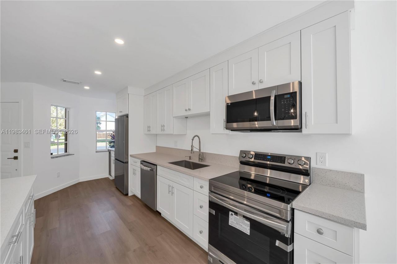 13914 SW 101 Ln , Unit 13914, Miami, FL 33186 Photo