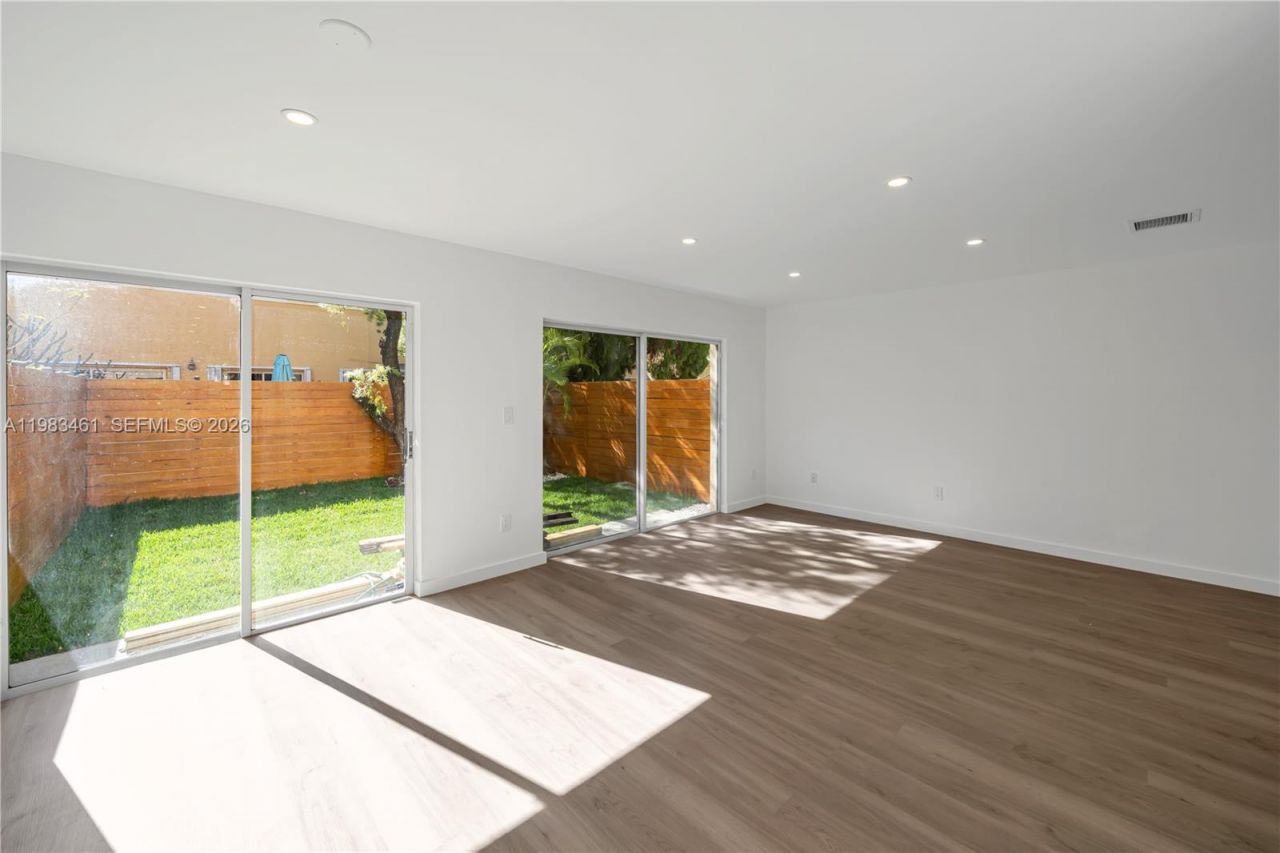 13914 SW 101 Ln , Unit 13914, Miami, FL 33186 Photo