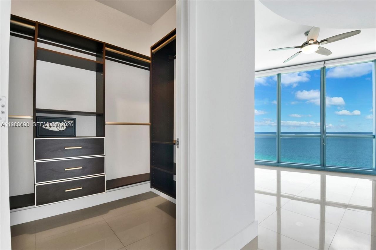 17121 Collins Ave, Unit 1803, Sunny Isles Beach, FL 33160 Photo