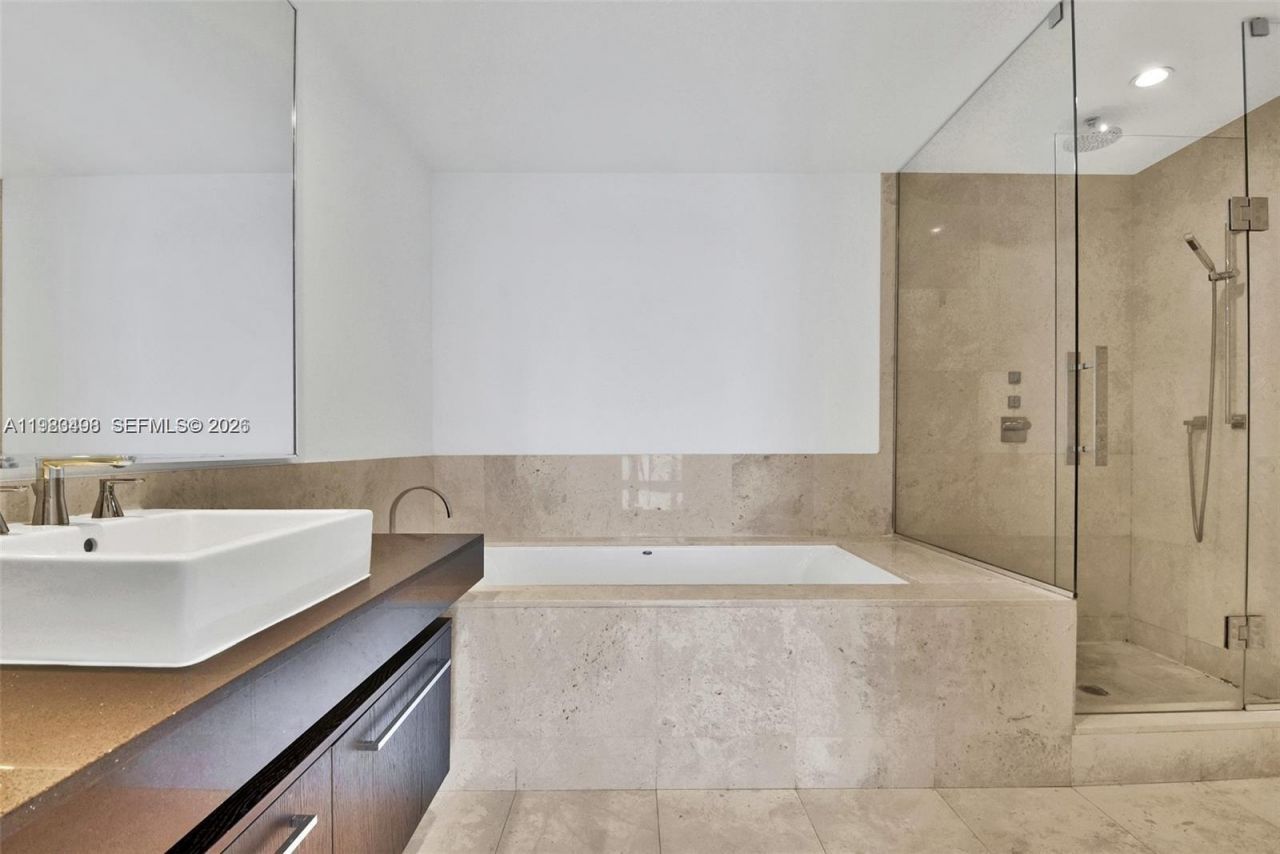 17121 Collins Ave, Unit 1803, Sunny Isles Beach, FL 33160 Photo