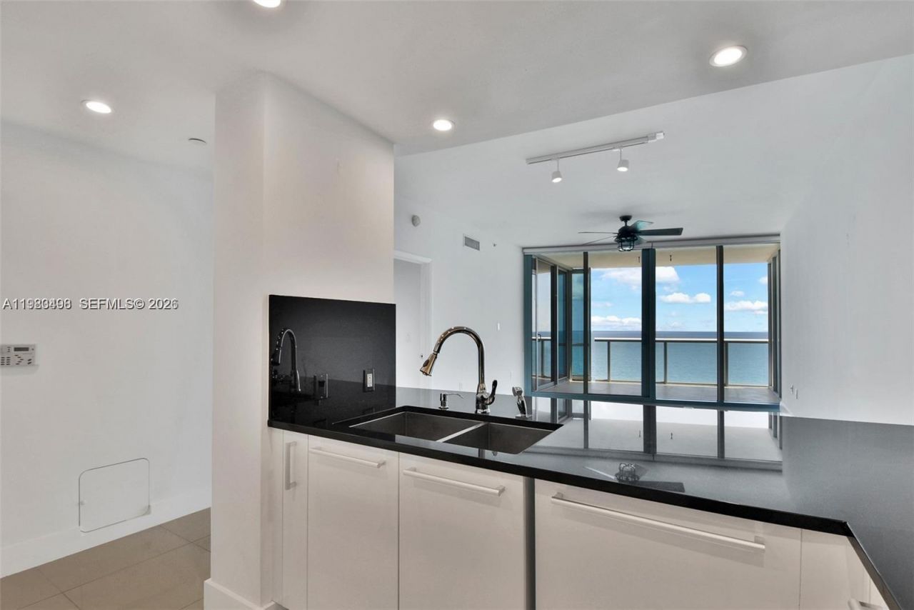 17121 Collins Ave, Unit 1803, Sunny Isles Beach, FL 33160 Photo