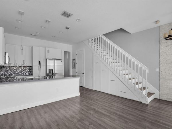 624 SW 147th Ave, Unit 624, Pembroke Pines, FL 33027