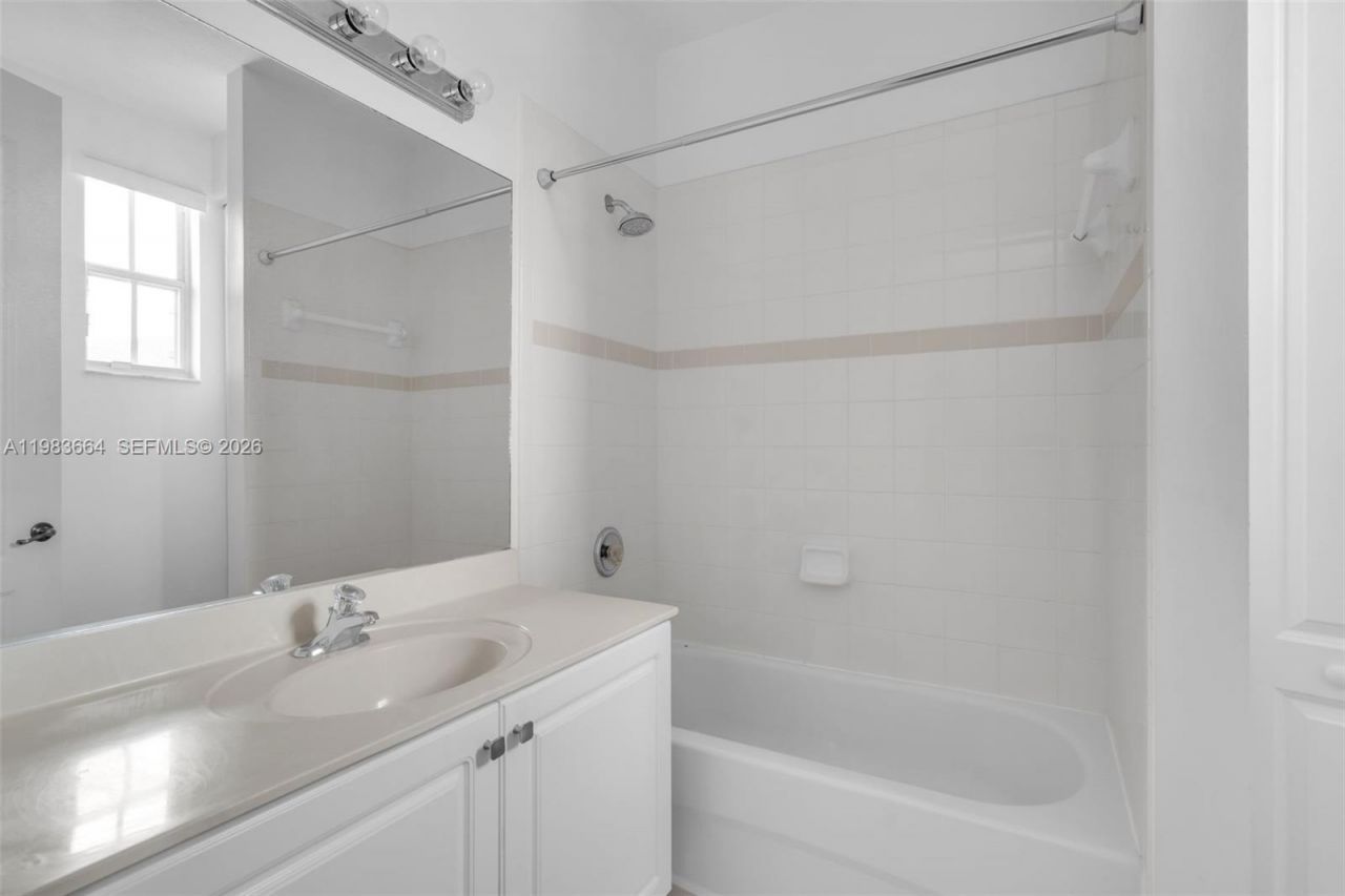 624 SW 147th Ave, Unit 624, Pembroke Pines, FL 33027 Photo