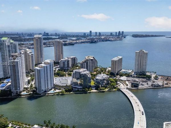 950 Brickell Bay Dr, Unit 4100, Miami, FL 33131