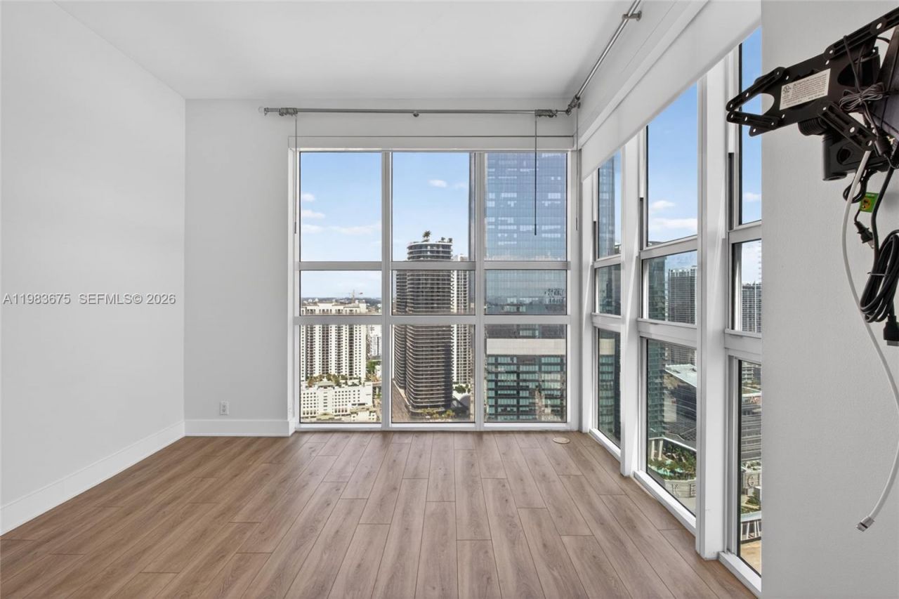 950 Brickell Bay Dr, Unit 4100, Miami, FL 33131 Photo