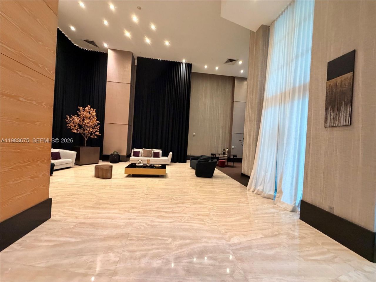 950 Brickell Bay Dr, Unit 4100, Miami, FL 33131 Photo