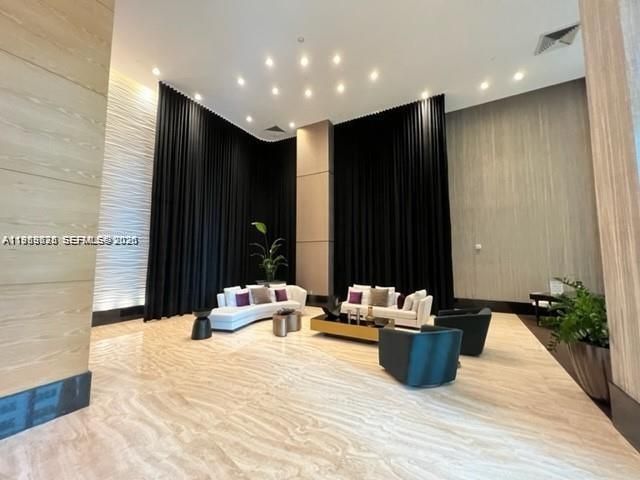 950 Brickell Bay Dr, Unit 4100, Miami, FL 33131 Photo