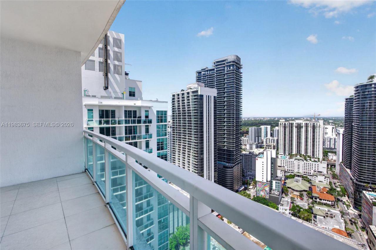 950 Brickell Bay Dr, Unit 4100, Miami, FL 33131 Photo
