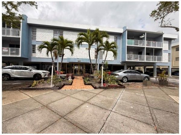 1735 NE 164th St , Unit B203, North Miami Beach, FL 33162