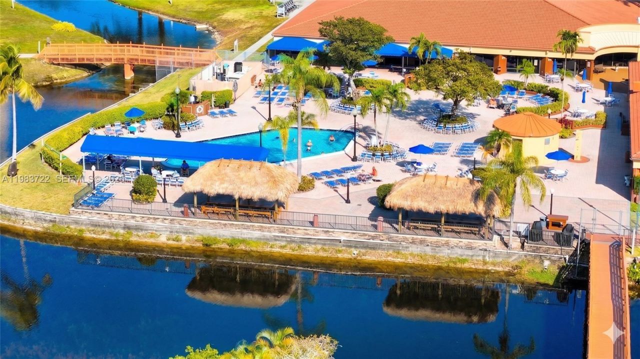 9900 Sunrise Lakes Blvd, Unit 102, Sunrise, FL 33322 Photo