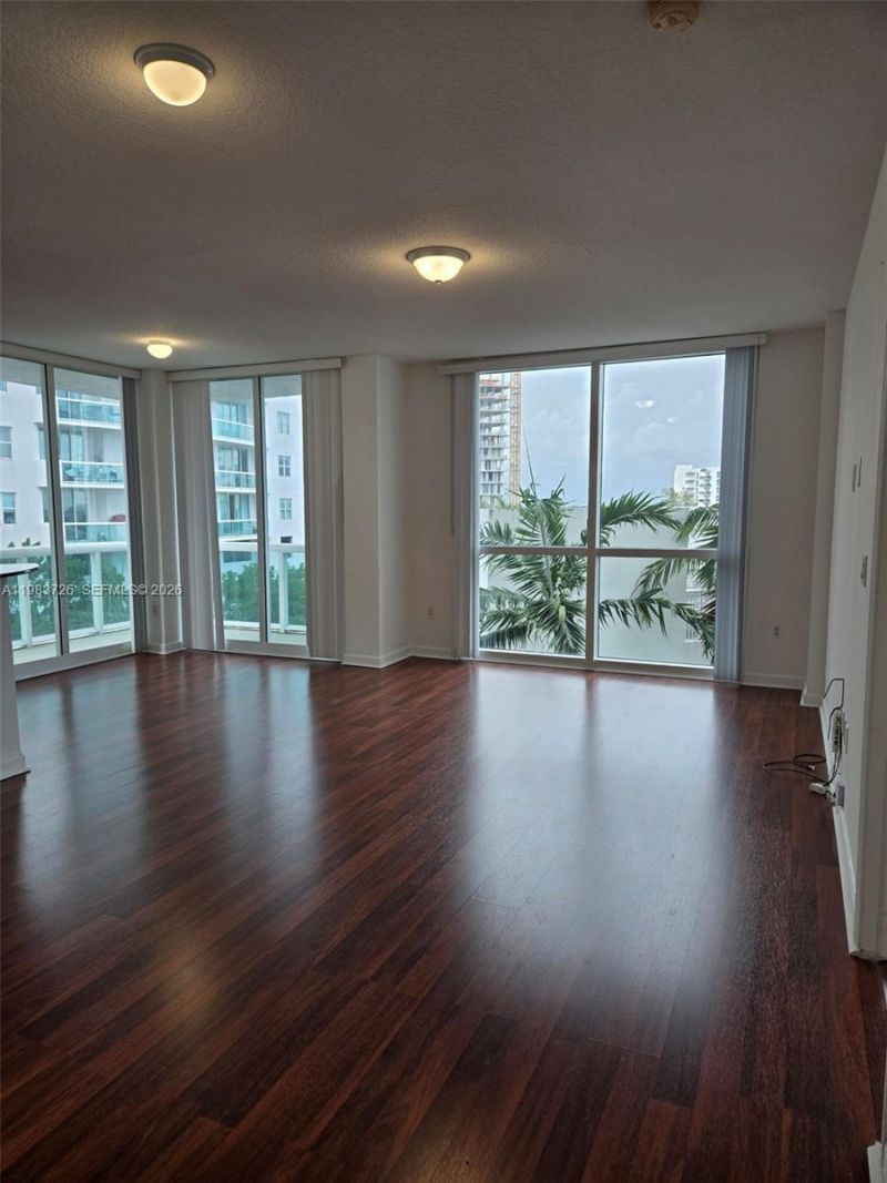 7910 Harbor Island Dr, Unit 510, North Bay Village, FL 33141 Photo