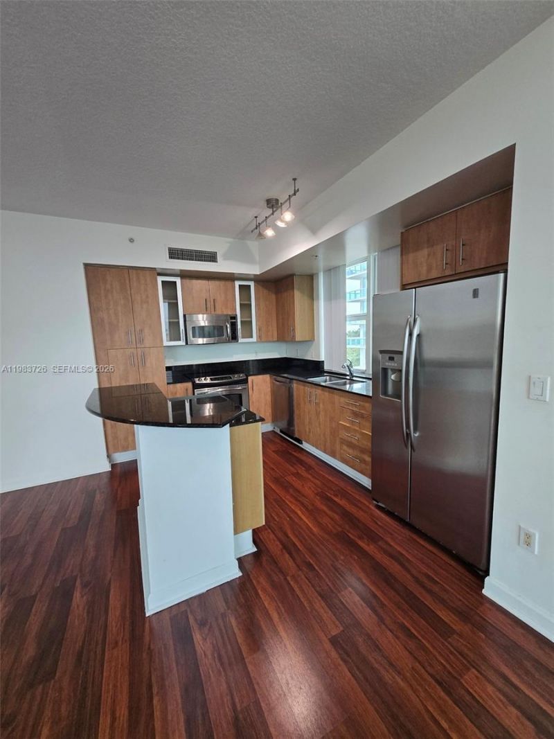 7910 Harbor Island Dr, Unit 510, North Bay Village, FL 33141 Photo