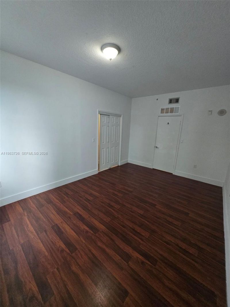 7910 Harbor Island Dr, Unit 510, North Bay Village, FL 33141 Photo