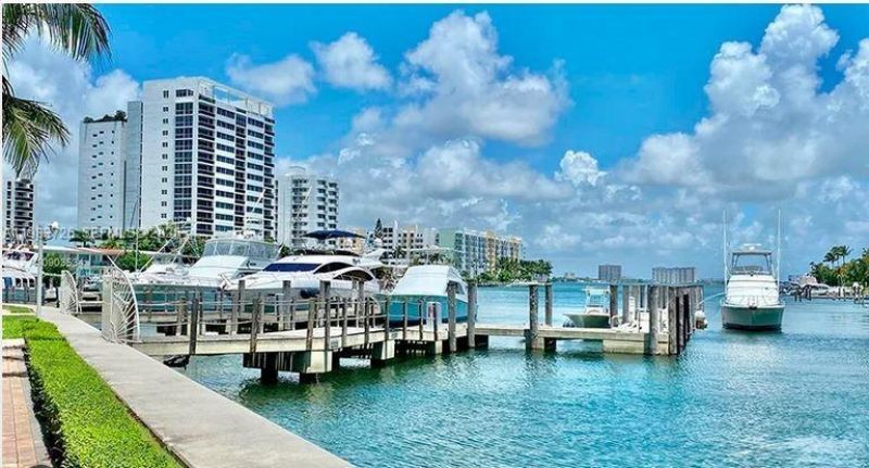 7910 Harbor Island Dr, Unit 510, North Bay Village, FL 33141 Photo