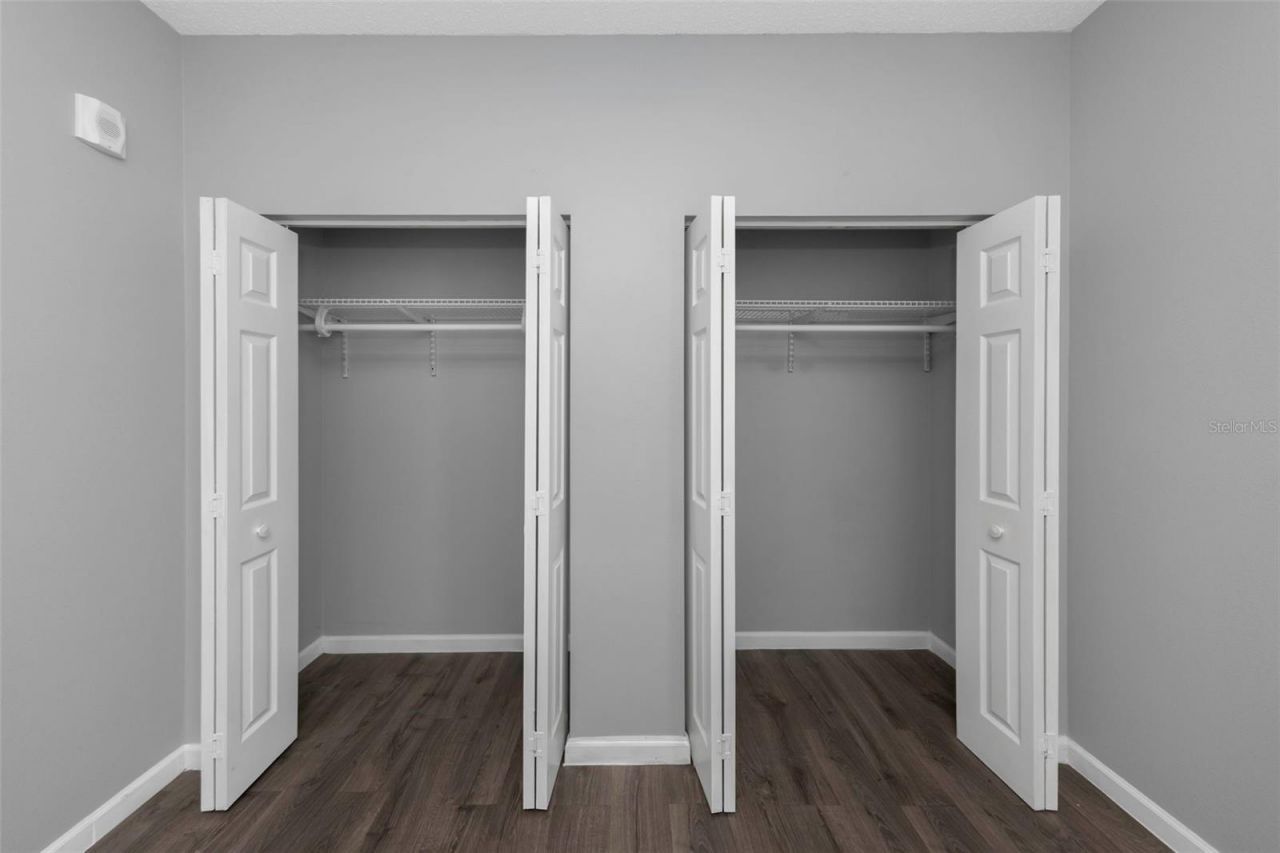 701 Mirror Lake Dr N Drive N, Unit 118, Saint Petersburg, FL 33701 Photo