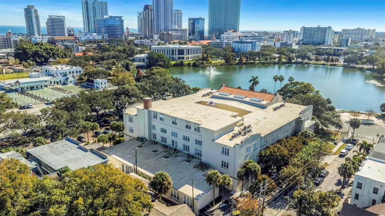 701 Mirror Lake Dr N Drive N, Unit 118, Saint Petersburg, FL 33701 Photo