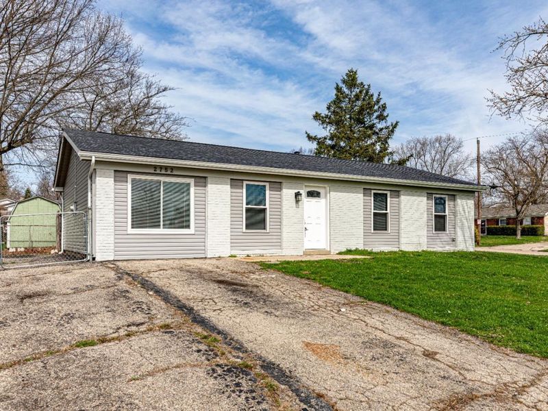 2752 Mancelona Court, Colerain Township, OH 45251 Photo 3