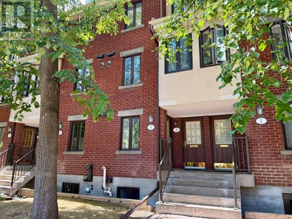 8 Blue Moon Private , Ottawa, ON K1K4K6