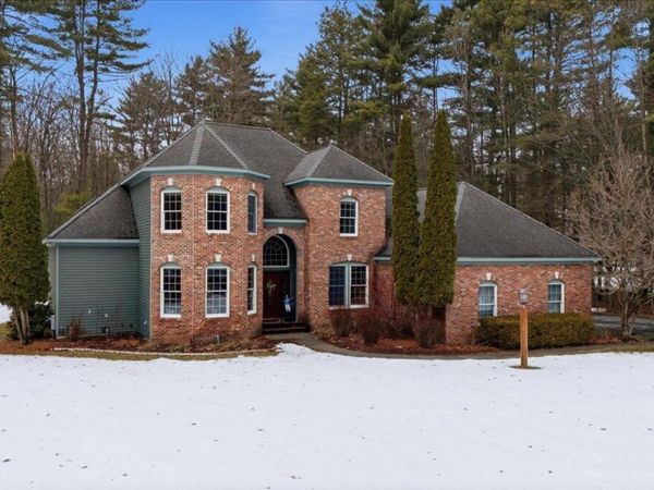 18 Founders Way, Queensbury, NY 12804