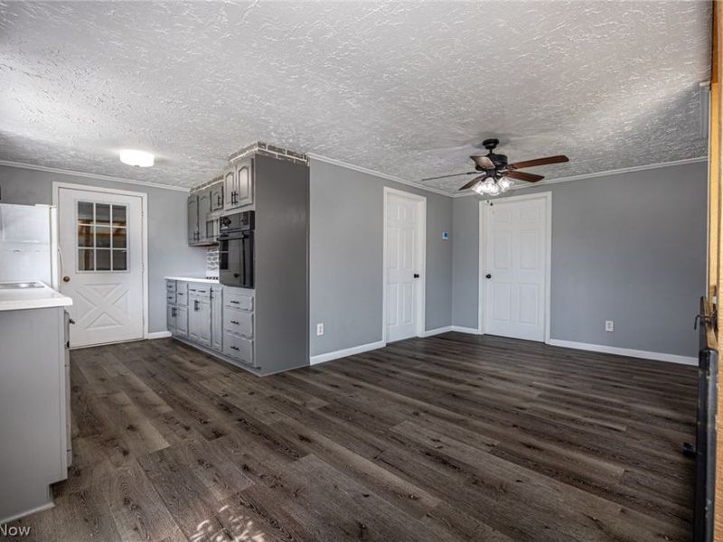 26140 Township Rd 37, Coshocton, OH 43812 Photo 9