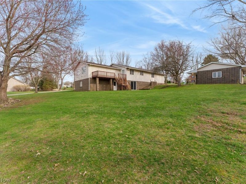 901 N Marion Avenue, Louisville, OH 44641 Photo 10